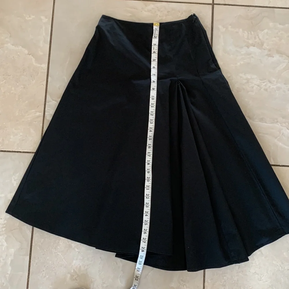 Black Elegant Fit and Flare Skirt - Picture 5 of 7